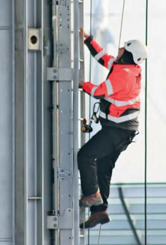 vertical lifeline system