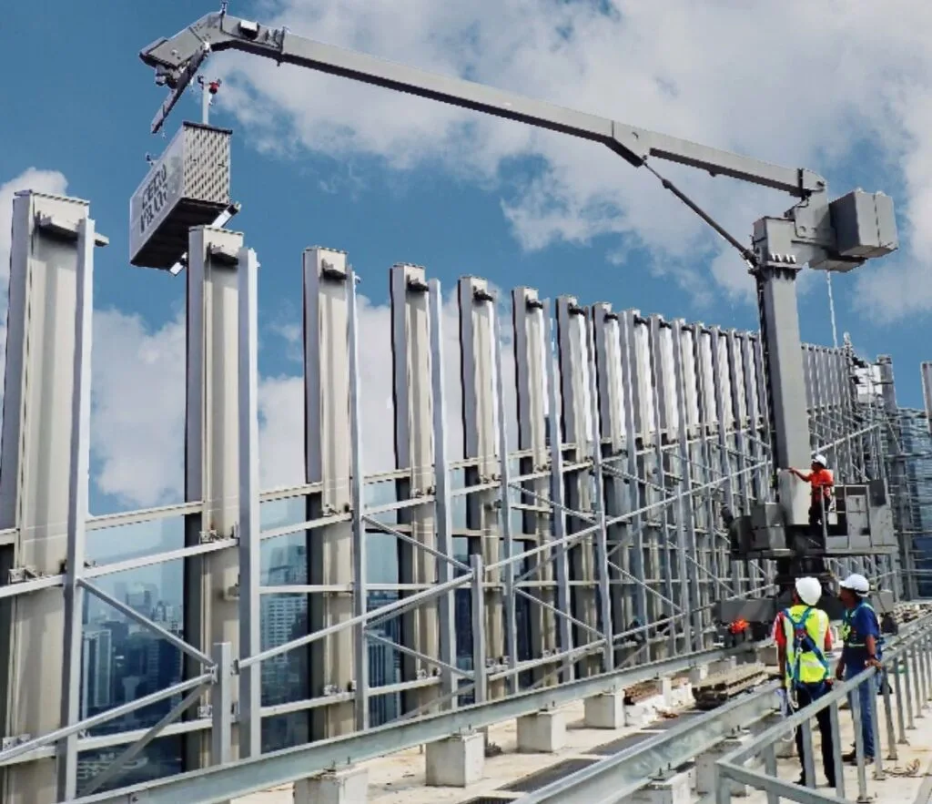 Roof Rail-Mounted Compact BMU with Telescopic Jib Arm v2